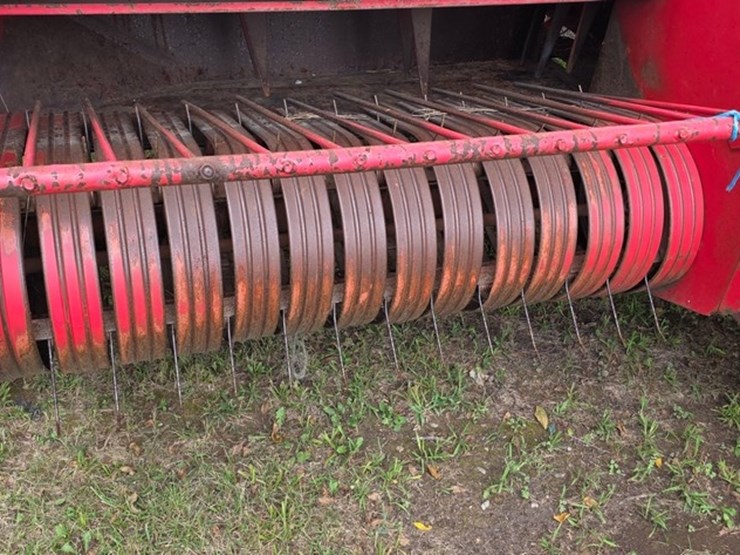 massey-ferguson-12-image-7