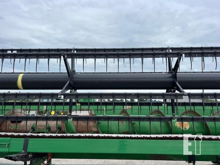2009-john-deere-635f-image-24
