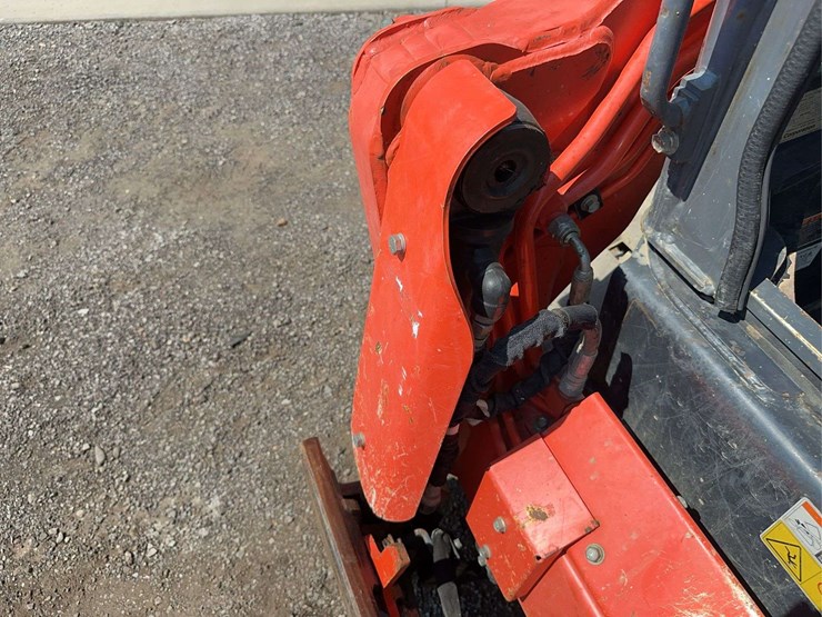 2019-kubota-svl75-2-image-28