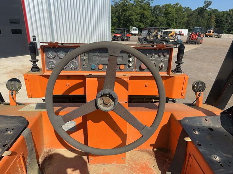 hypac-double-smooth-drum-asphalt-roller-image-22
