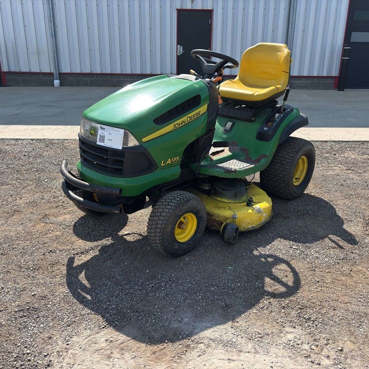 JOHN DEERE LA135