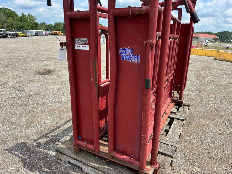 squeeze-chute-image-8