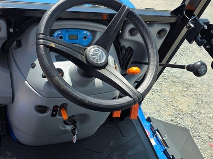 2021-new-holland-workmaster-25s-image-46