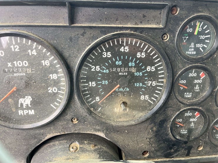 1999-mack-ch6-dump-truck-image-24