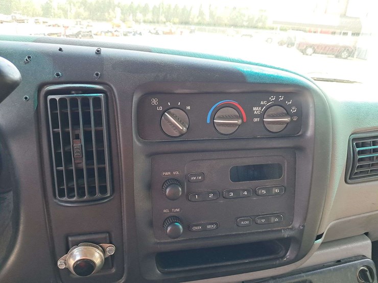 2001-gmc-savana-express-van-image-18