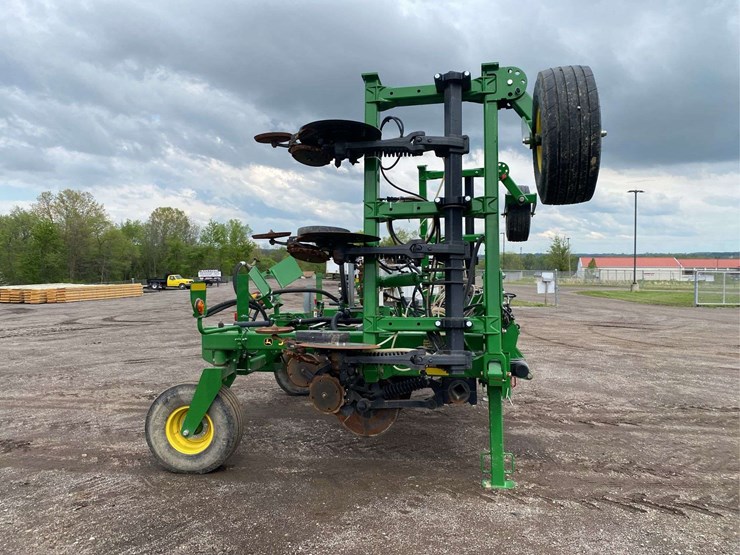 john-deere-2510h-image-2
