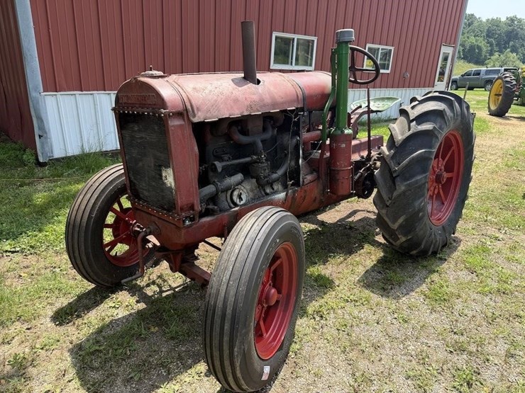 mccormick-deering-wd-40-tractor-image-1