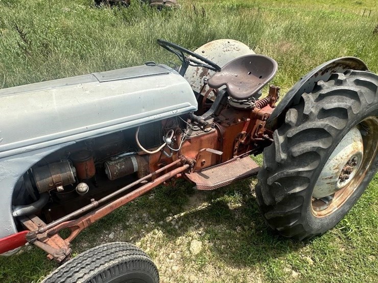 ford-8n-image-5