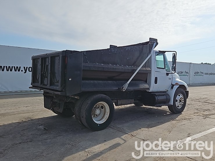 2006-international-durastar-4300-image-5
