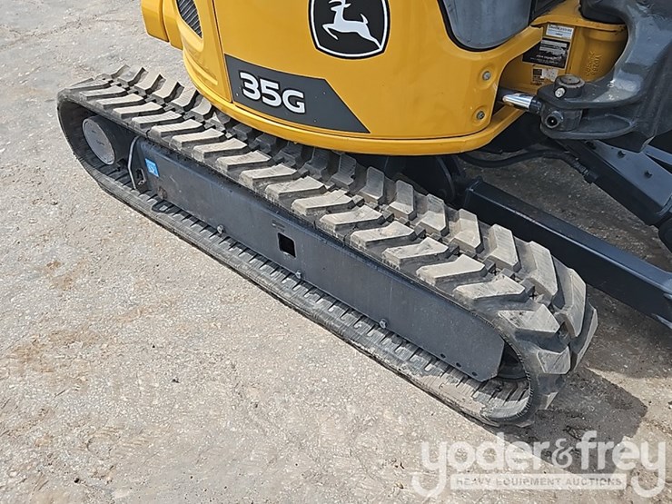 2023-deere-35g-image-13