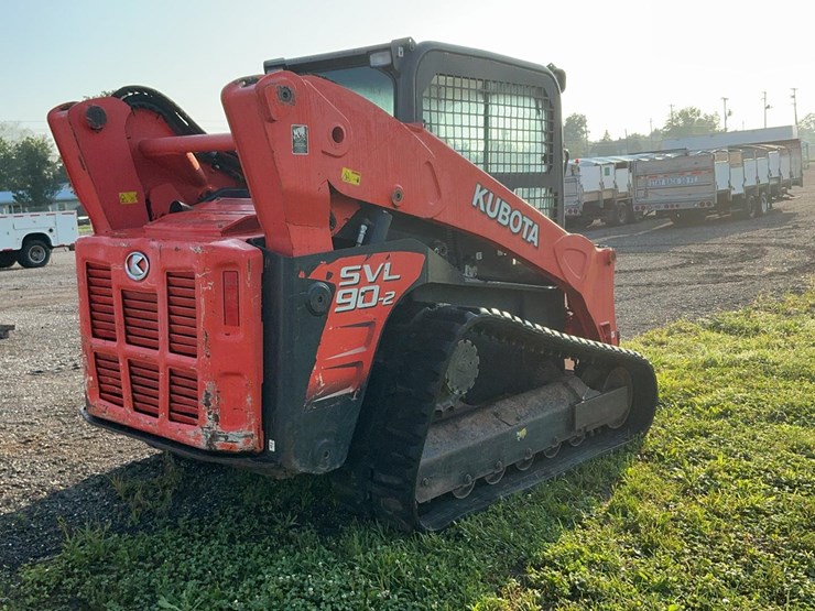2015-kubota-svl90-2-image-5