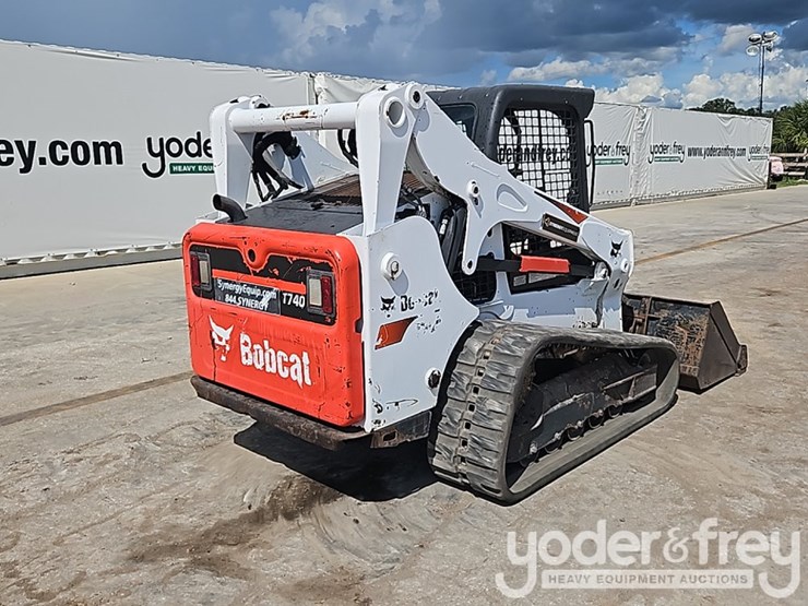 2019-bobcat-t740-image-4