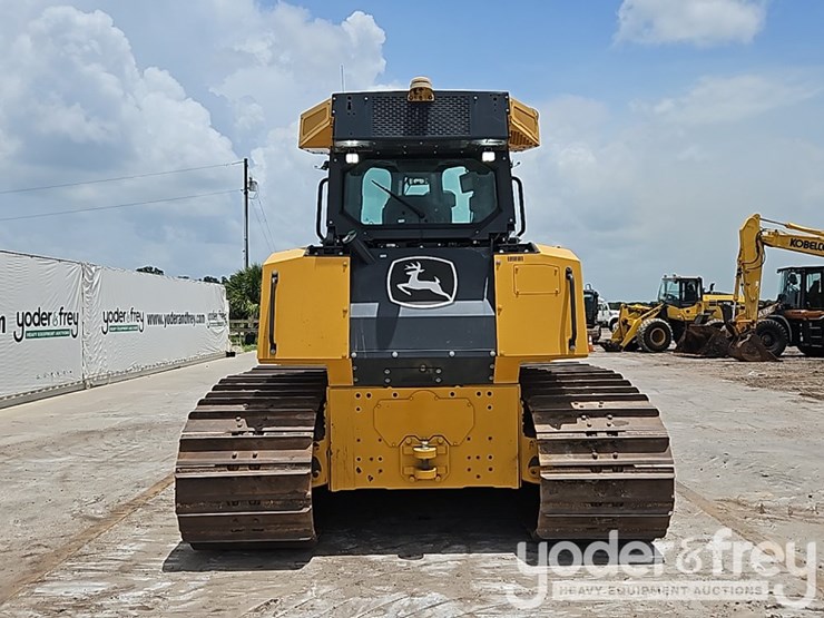 2022-deere-850l-lgp-image-28