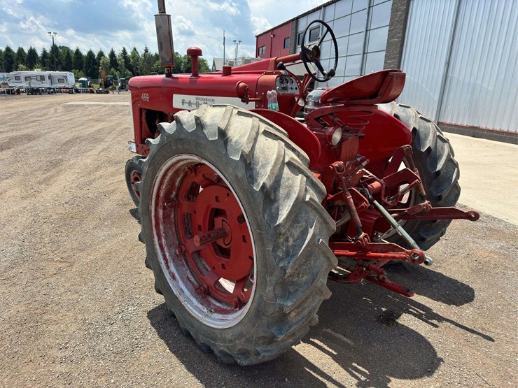 mccormick-farm-all-450-2wd-tractor-image-4