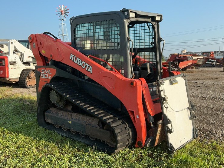 2015-kubota-svl90-2-image-7