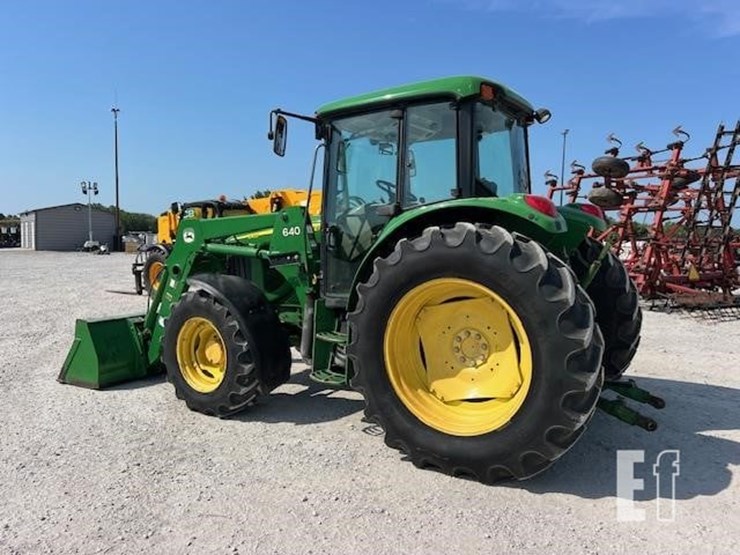 john-deere-6415-image-4