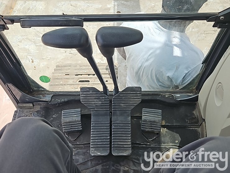 2018-kobelco-sk170-lc-10-image-43