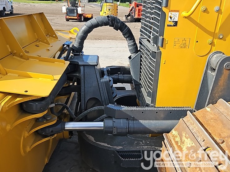 2022-deere-750l-image-18