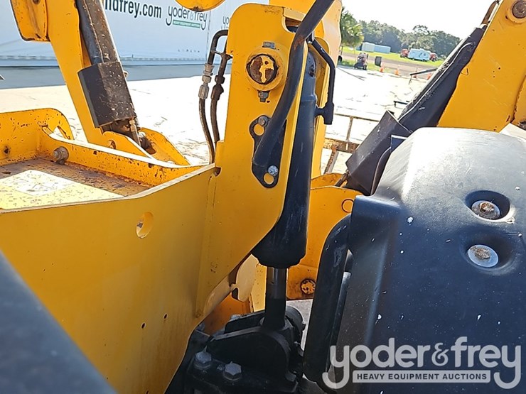 2016-jcb-510-56-image-11