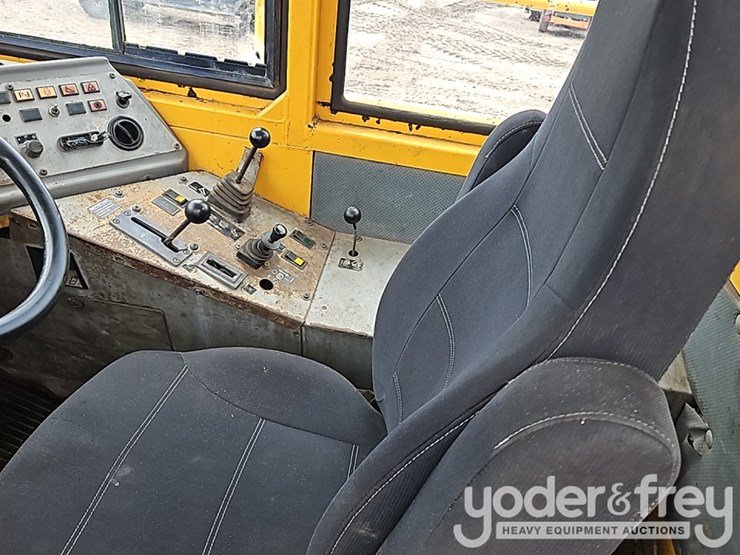 1999-volvo-a25c-image-25
