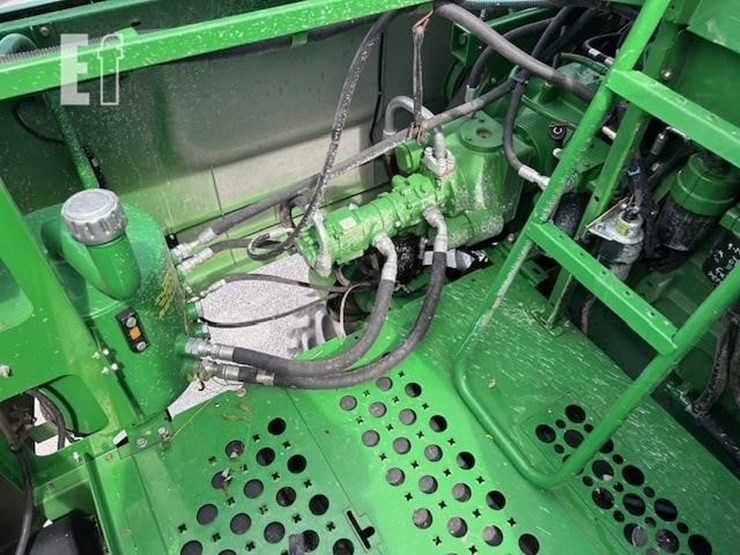 2011-john-deere-9770-sts-image-35