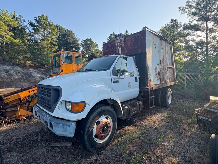 2000-ford-2000-image-1
