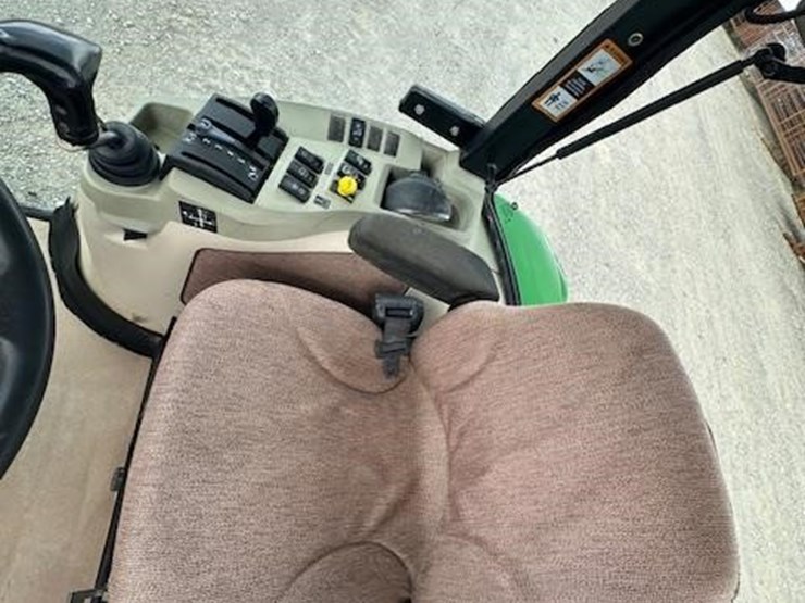 2011-john-deere-4720-image-23