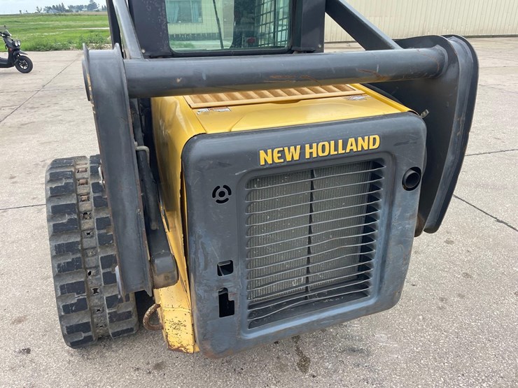 new-holland-c175-image-7
