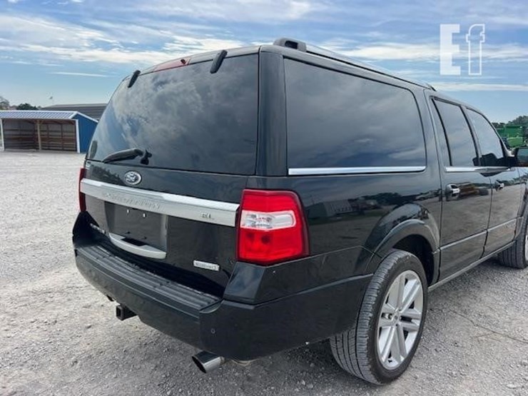 2015-ford-expedition-platinum-image-14