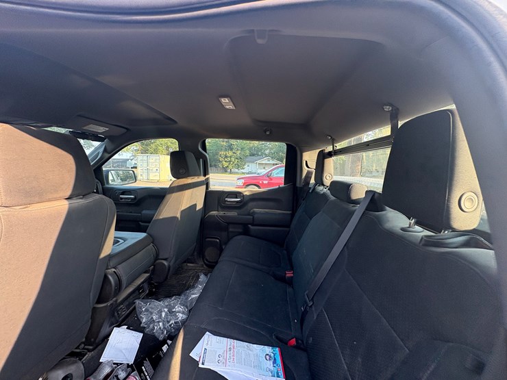 2020-chevrolet-silverado-1500-image-32