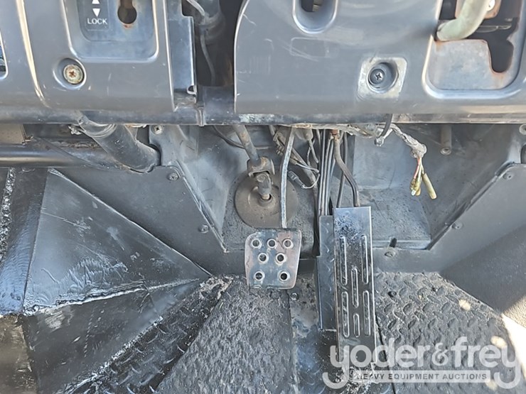2005-kawasaki-mule-3010-image-19