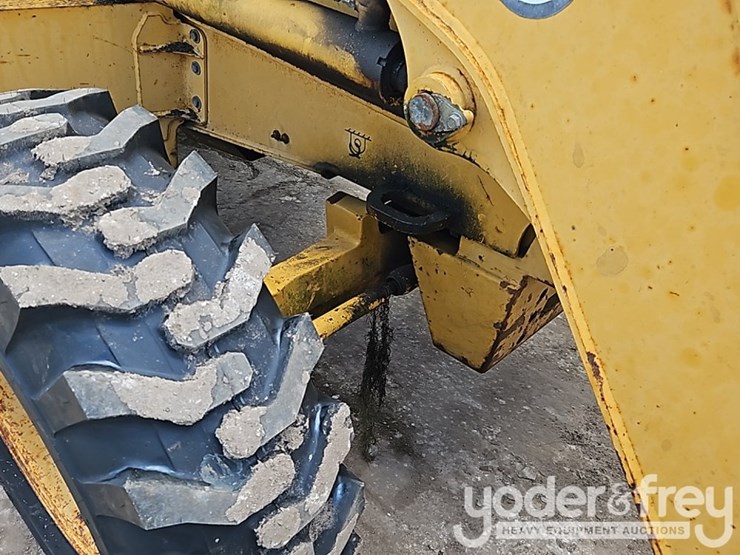 2003-deere-310sg-image-11