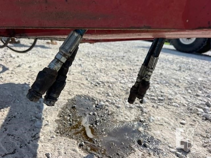 case-ih-4300-image-15