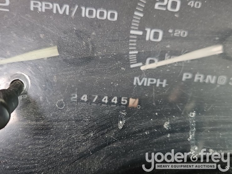 1997-gmc-3500-image-33
