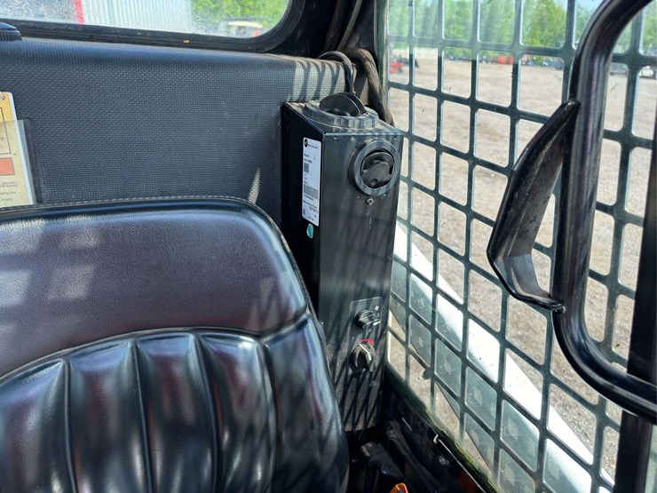 2018-bobcat-s70-image-26