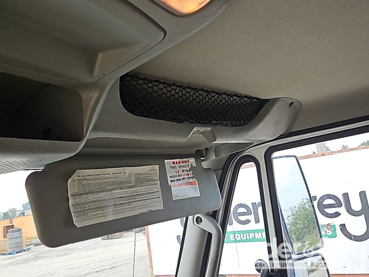 2015-international-durastar-4300-image-49