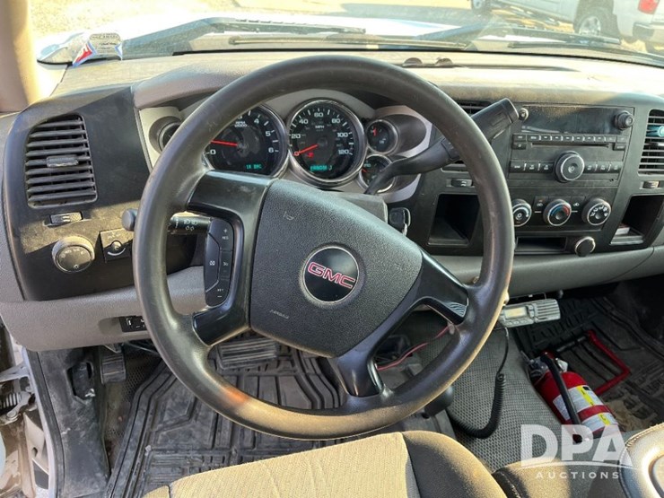 2009-gmc-3500-image-49