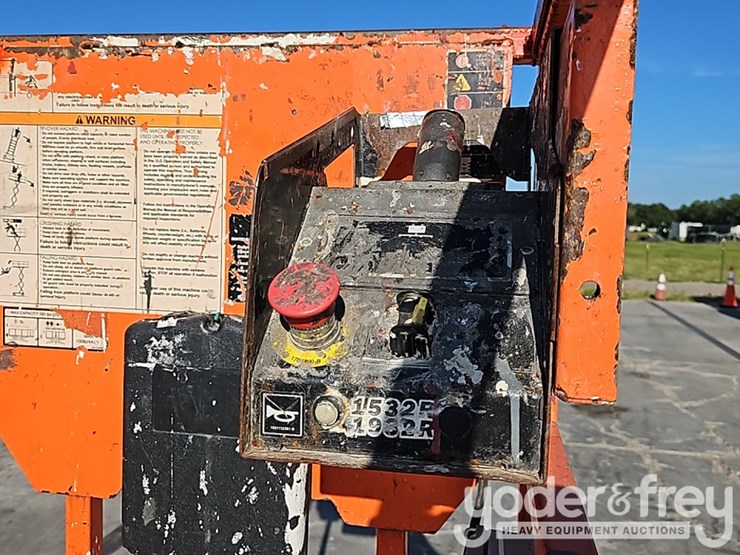 jlg-1932r-image-14