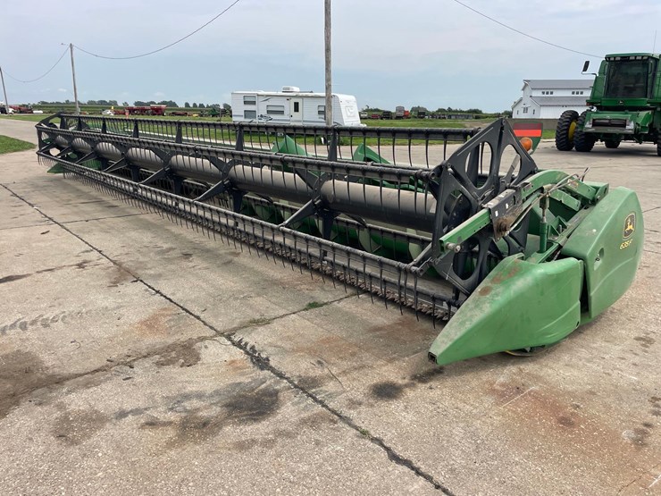 2011-john-deere-635f-image-1