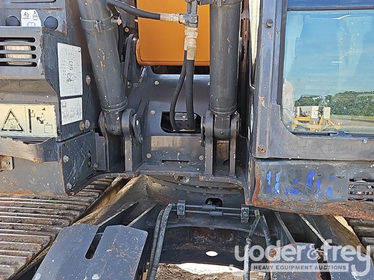 2017-case-cx145dsr-image-22