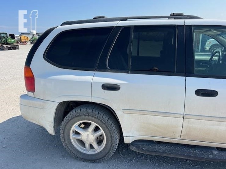 2006-gmc-envoy-image-15