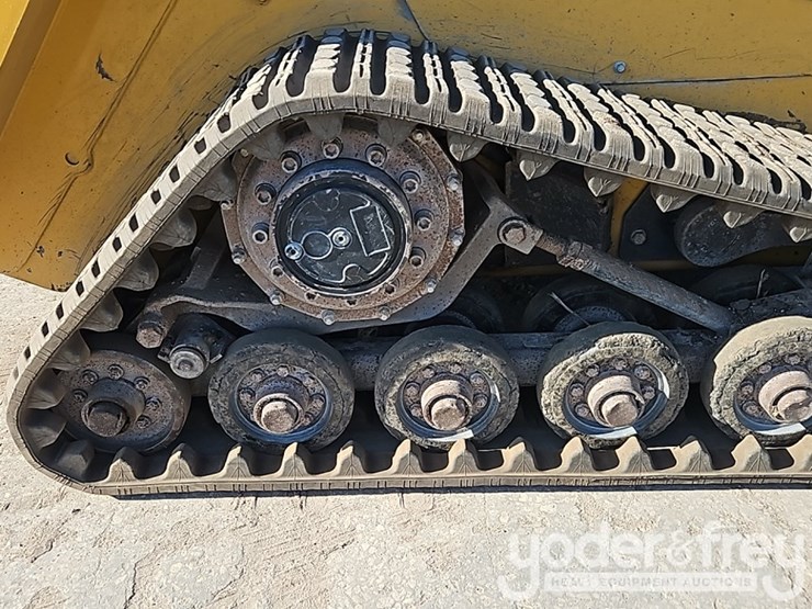 2015-caterpillar-257d-image-8