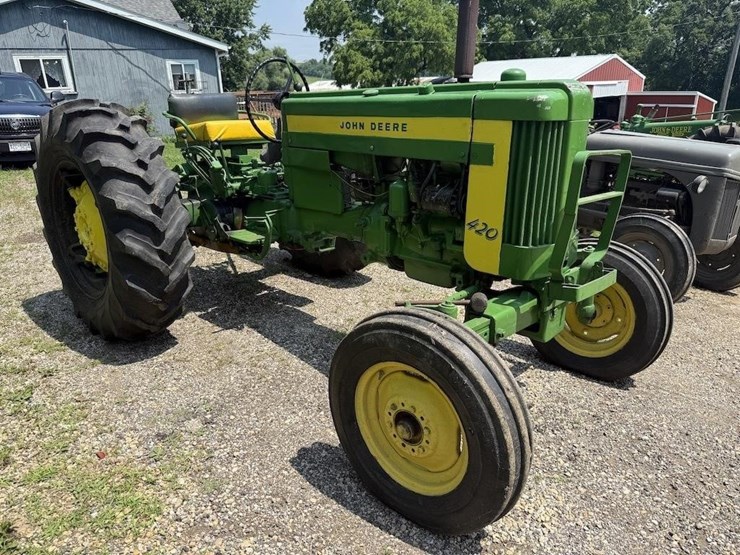 john-deere-420-image-3