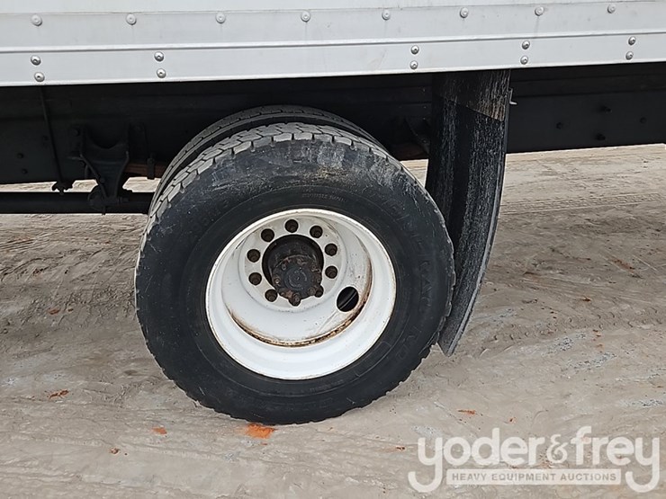 2015-international-durastar-4300-image-16