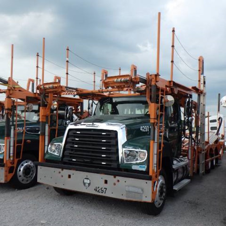 2020 FREIGHTLINER 114SD