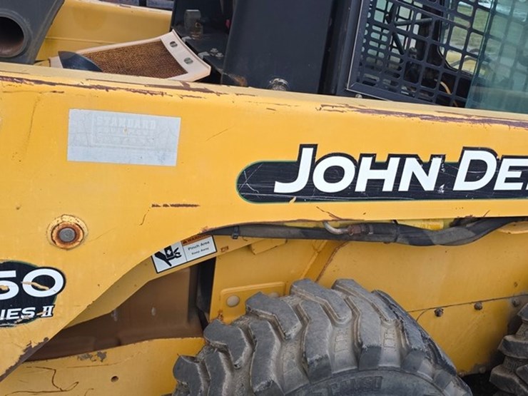 john-deere-250-image-12