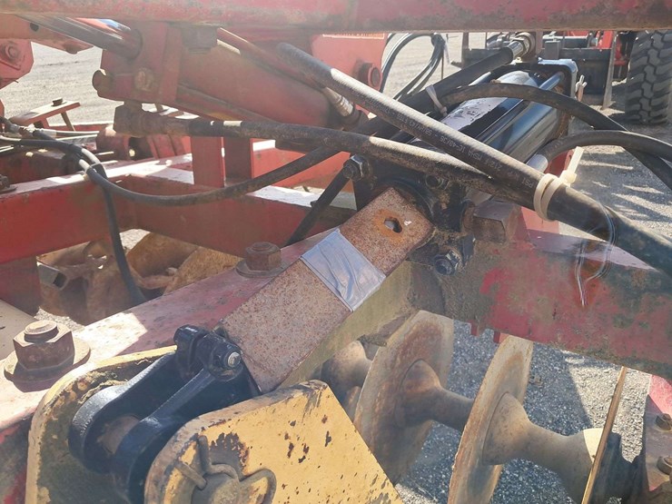 krauss-4500-15-shank-chisel-plow-image-12