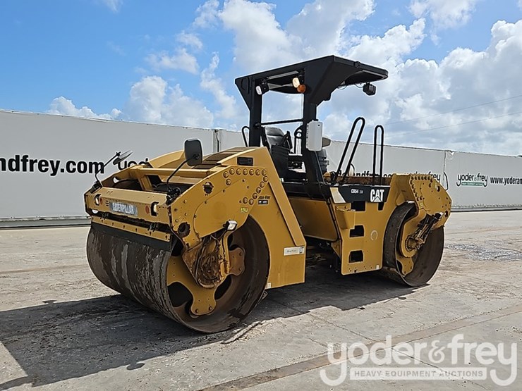 2011-caterpillar-cb54-image-5