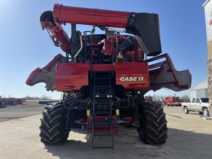 2022-case-ih-8250-image-36