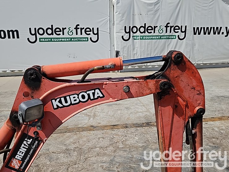 2018-kubota-k008-3-image-14